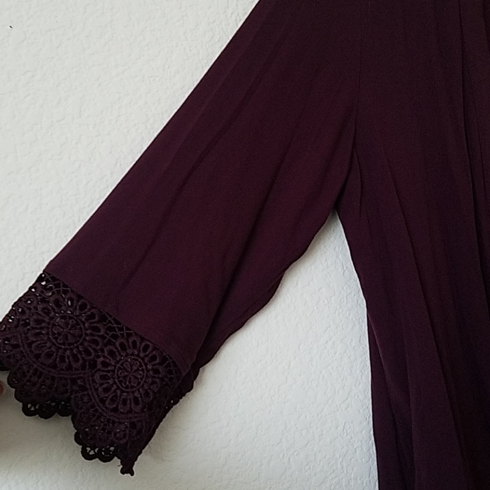 💥SEE NEW LISTING💥 Cardigan - Picture 2 of 8